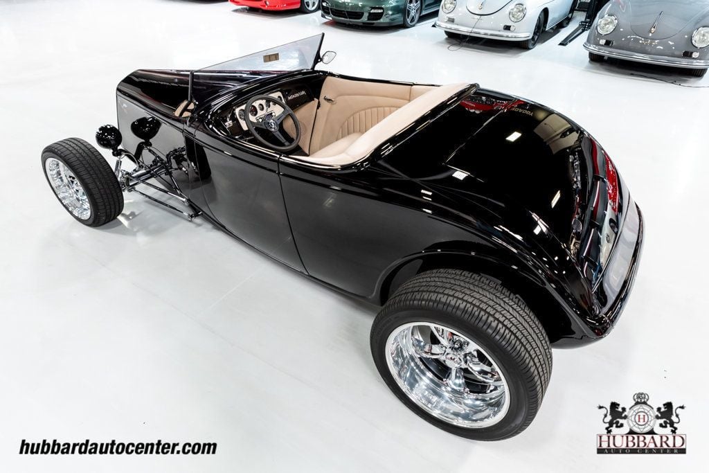 1933 Ford Roadster Model 40  - 22584519 - 45