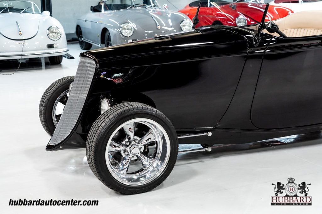 1933 Ford Roadster Model 40  - 22584519 - 51