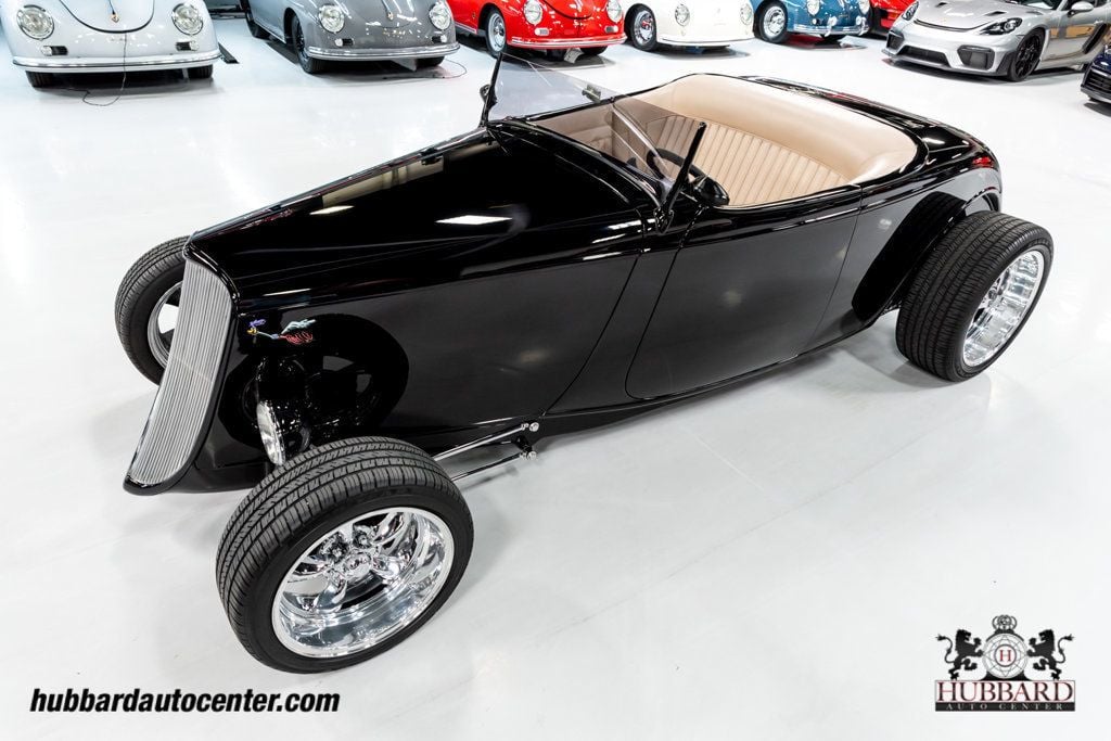 1933 Ford Roadster Model 40  - 22584519 - 53