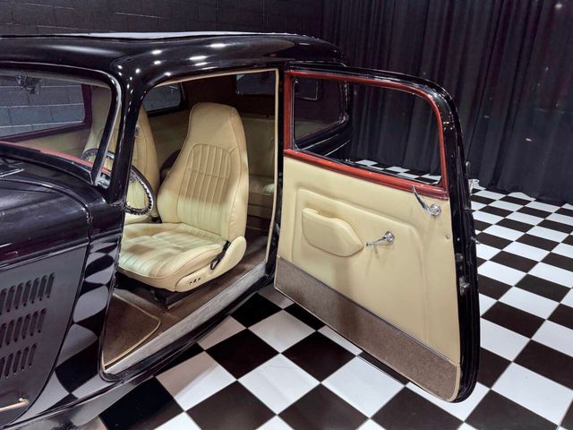 1933 Ford Tudor UPGRADED MODERN ENGINE ALL STEEL BODY! - 22880779 - 11