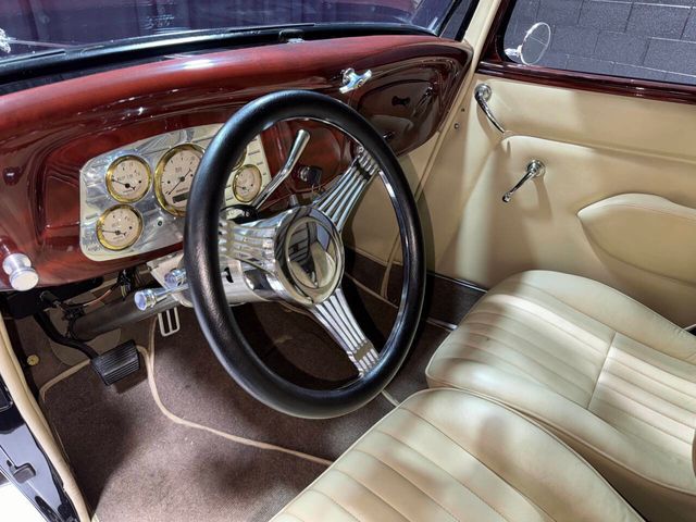 1933 Ford Tudor UPGRADED MODERN ENGINE ALL STEEL BODY! - 22880779 - 15