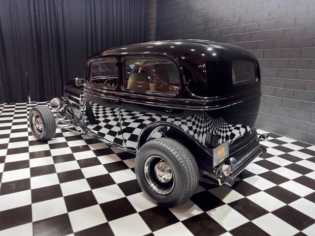 1933 Ford Tudor UPGRADED MODERN ENGINE ALL STEEL BODY! - 22880779 - 2