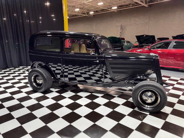 1933 Ford Tudor UPGRADED MODERN ENGINE ALL STEEL BODY! - 22880779 - 6