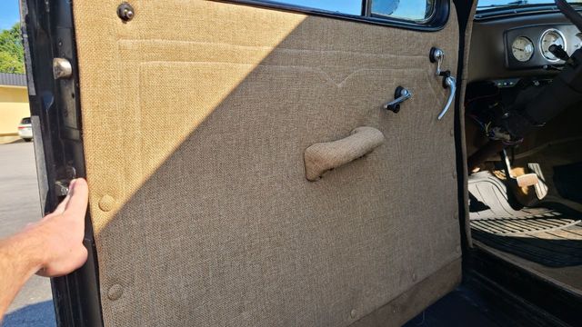 1936 Chevrolet 2-Door Coupe  - 22118499 - 17