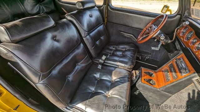 1936 Ford Humpback Hotrod - 22047924 - 75