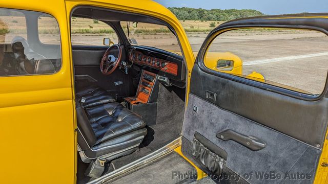 1936 Ford Humpback Hotrod - 22047924 - 79