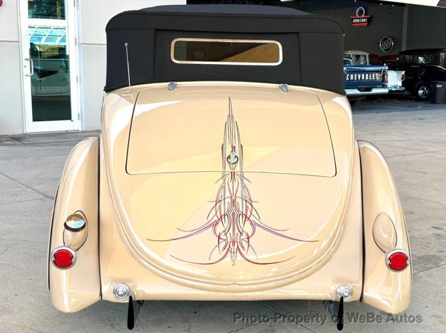 1936 Ford Model 68  - 22982277 - 23