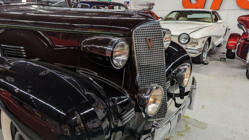 1937 Cadillac Series 75 Rollston Cabriolet Limo - 21706328 - 23
