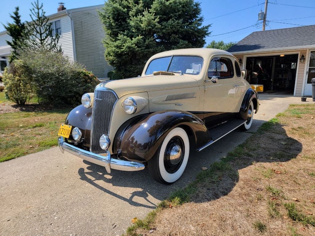 1937 Chevrolet Master Deluxe Sport Coupe - 21582010 - 9
