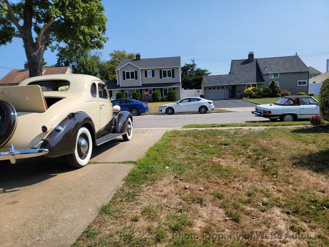 1937 Chevrolet Master Deluxe Sport Coupe - 21582010 - 3