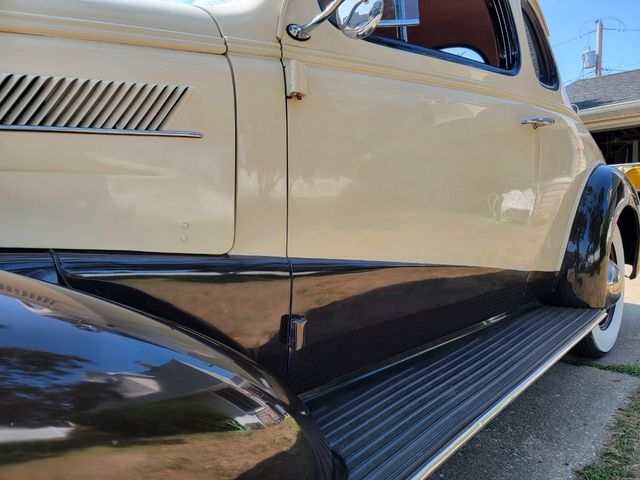 1937 Chevrolet Master Deluxe Sport Coupe - 21582010 - 39