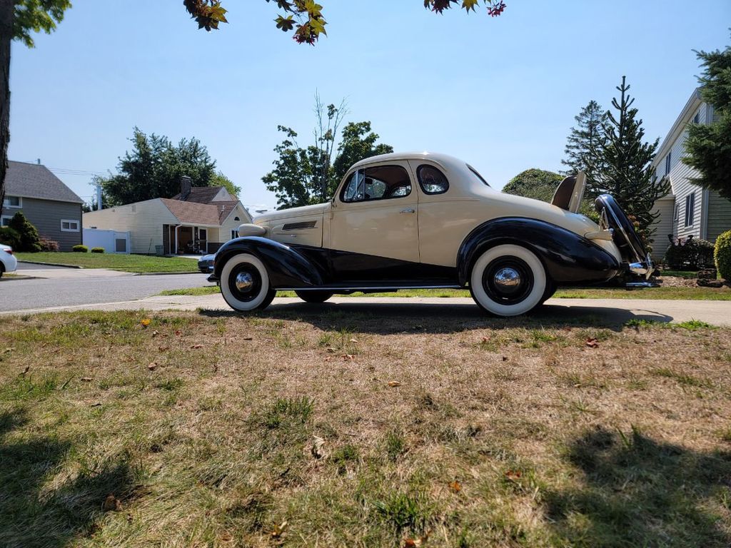 1937 Chevrolet Master Deluxe Sport Coupe - 21582010 - 6