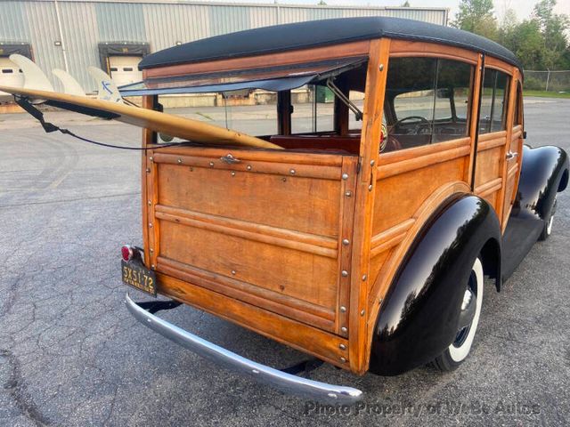 1938 Ford Deluxe Woody Woodie Wagon For Sale - 22599977 - 22