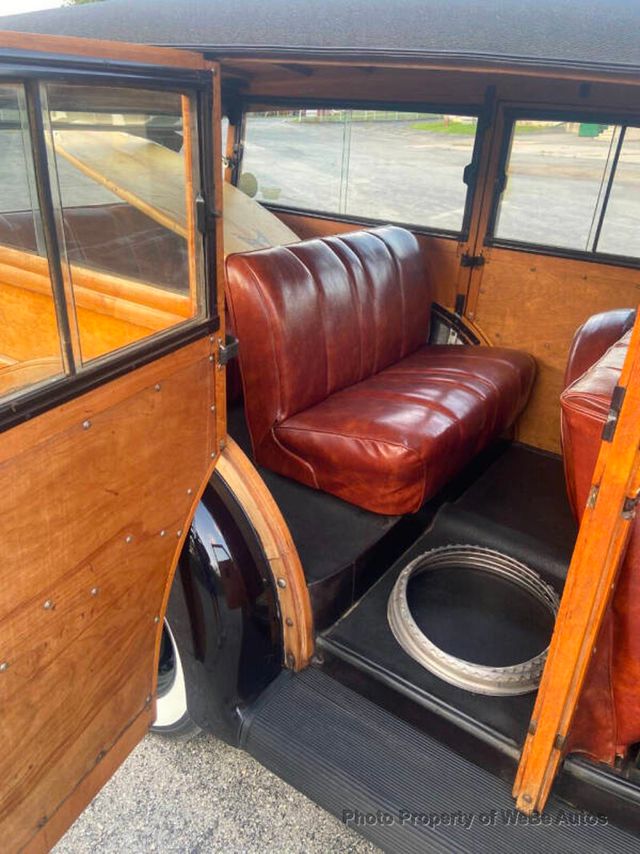 1938 Ford Deluxe Woody Woodie Wagon For Sale - 22599977 - 52