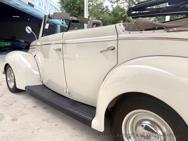 1939 Ford Deluxe  - 23052218 - 13