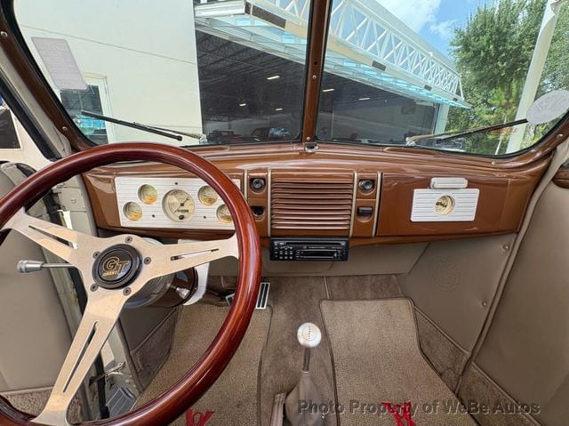 1939 Ford Deluxe  - 23052218 - 30