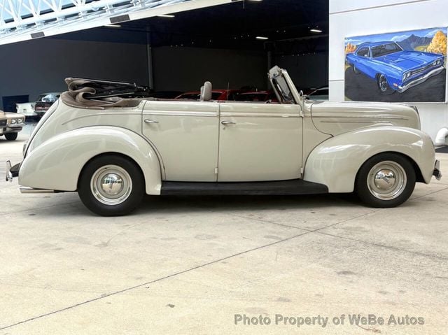 1939 Ford Deluxe  - 23052218 - 4
