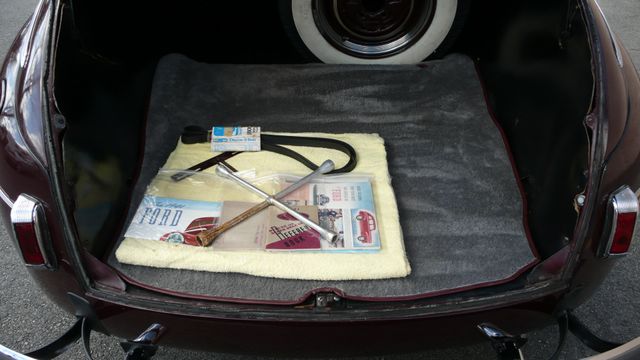 1941 Ford SUPER DELUXE RESTORED - 10278206 - 36