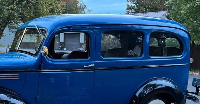 1946 Chevrolet Suburban Station Wagon - 22326255 - 2