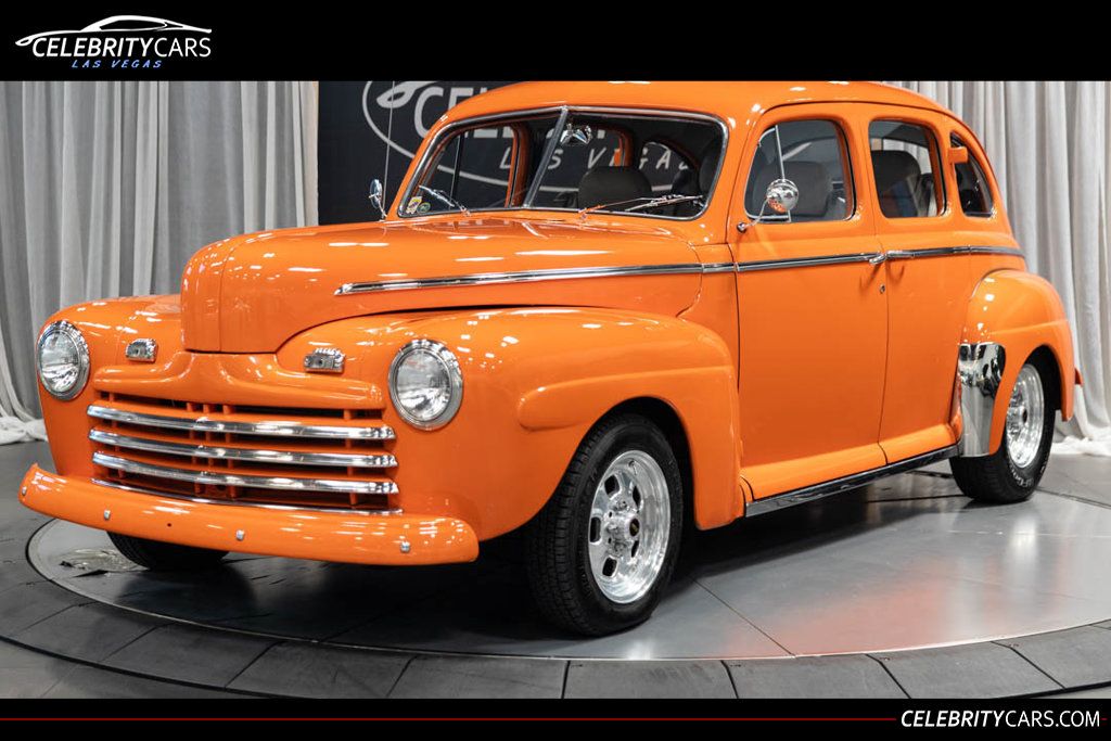 1946 Ford Super Deluxe 428 V8 "Fordor" Sedan - 23050692 - 0