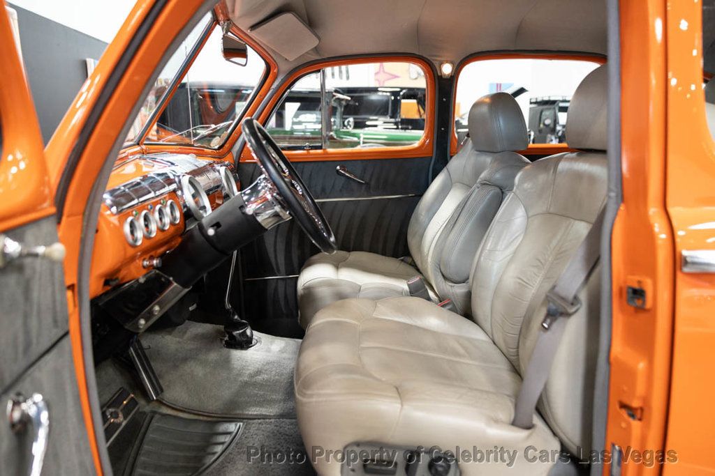 1946 Ford Super Deluxe 428 V8 "Fordor" Sedan - 23050692 - 9
