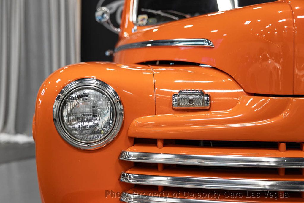 1946 Ford Super Deluxe 428 V8 "Fordor" Sedan - 23050692 - 20