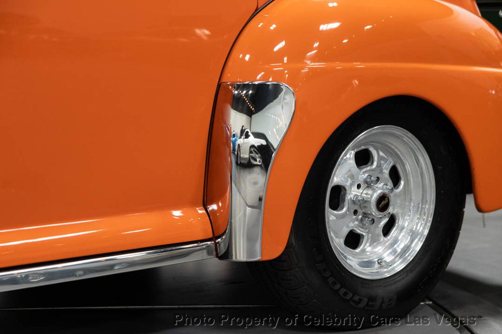 1946 Ford Super Deluxe 428 V8 "Fordor" Sedan - 23050692 - 28