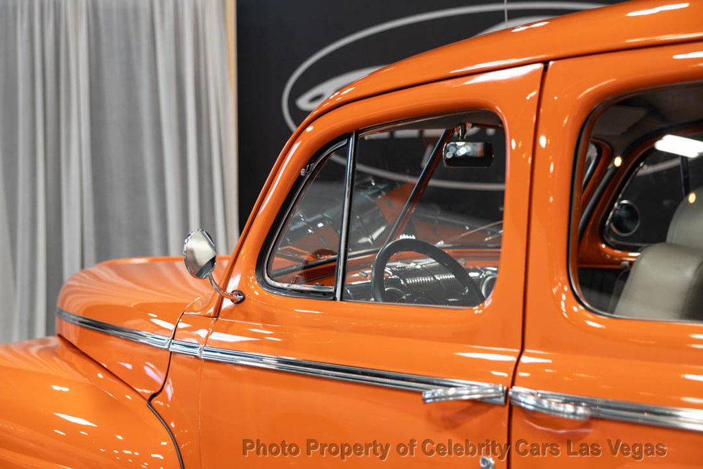 1946 Ford Super Deluxe 428 V8 "Fordor" Sedan - 23050692 - 31