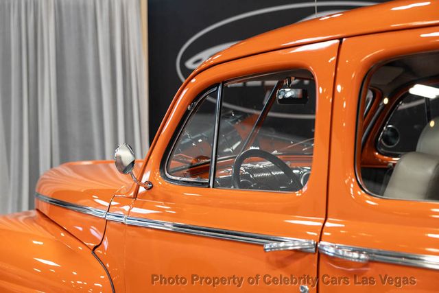 1946 Ford Super Deluxe 428 V8 "Fordor" Sedan - 23050692 - 31