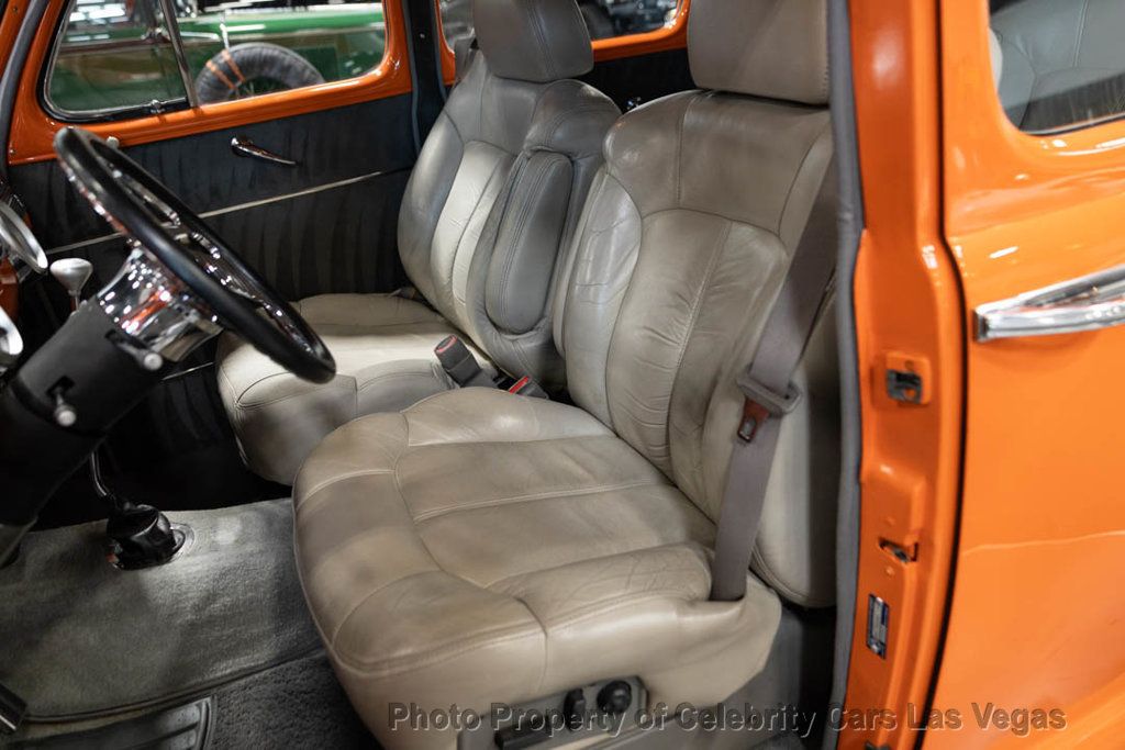 1946 Ford Super Deluxe 428 V8 "Fordor" Sedan - 23050692 - 43