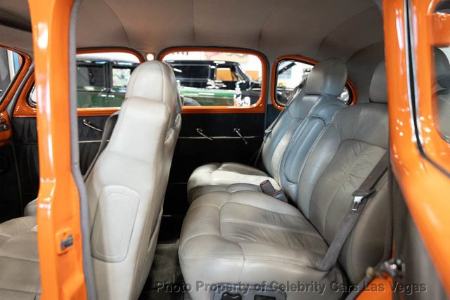 1946 Ford Super Deluxe 428 V8 "Fordor" Sedan - 23050692 - 46