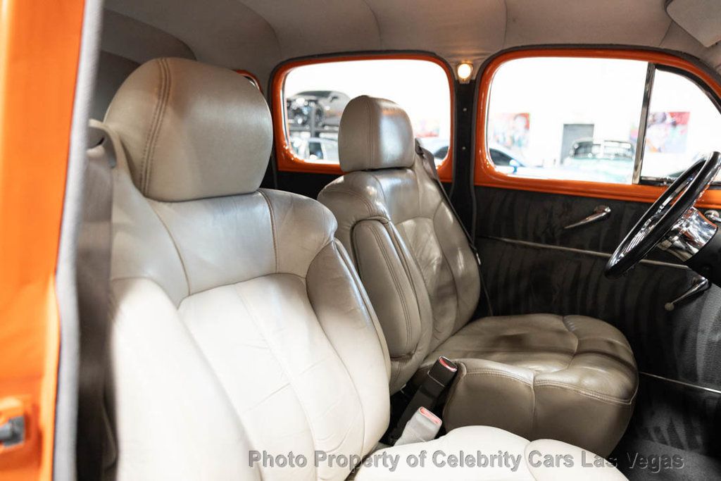 1946 Ford Super Deluxe 428 V8 "Fordor" Sedan - 23050692 - 54