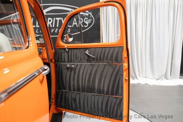 1946 Ford Super Deluxe 428 V8 "Fordor" Sedan - 23050692 - 55