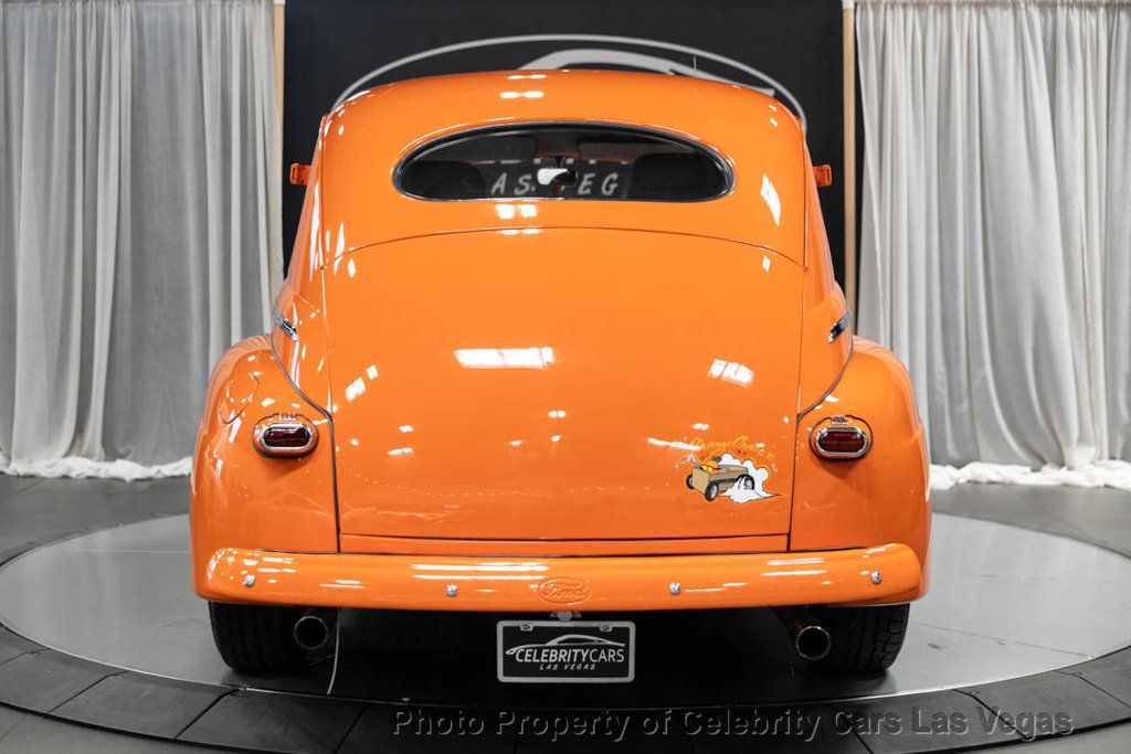 1946 Ford Super Deluxe 428 V8 "Fordor" Sedan - 23050692 - 5