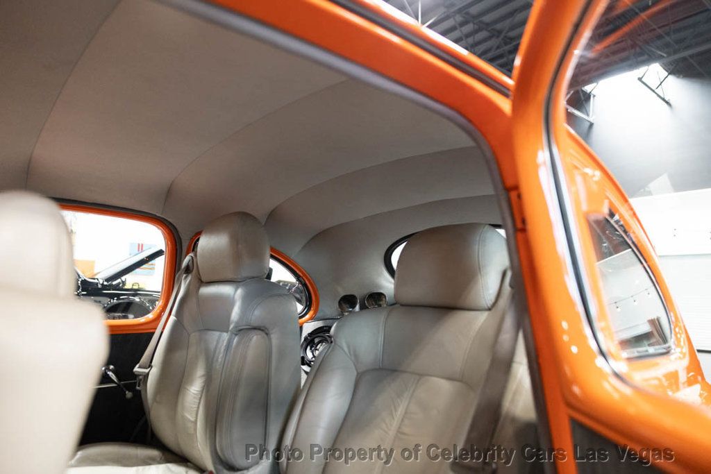 1946 Ford Super Deluxe 428 V8 "Fordor" Sedan - 23050692 - 69