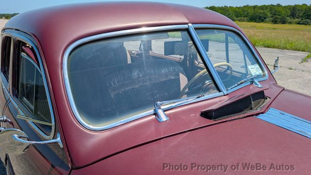1946 Pontiac Streamliner Six Sedan For Sale - 22873334 - 40
