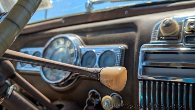 1946 Pontiac Streamliner Six Sedan For Sale - 22873334 - 60