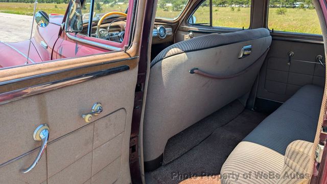 1946 Pontiac Streamliner Six Sedan For Sale - 22873334 - 61