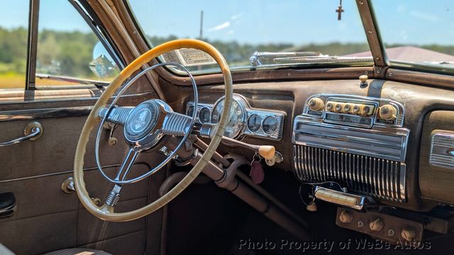 1946 Pontiac Streamliner Six Sedan For Sale - 22873334 - 76