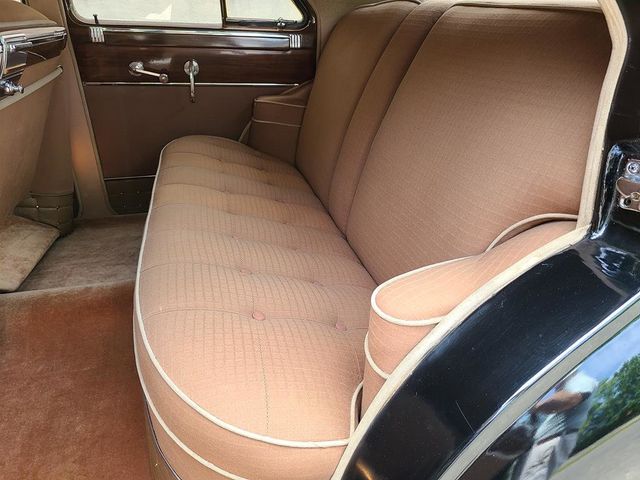 1949 Packard Custom Eight Series 22  - 20896548 - 89