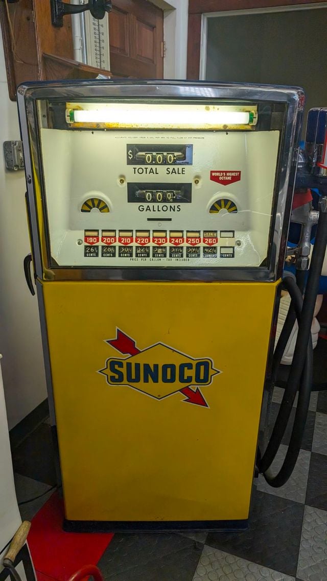 1950 Wayne 511 Sunoco Custom-Blend Gas Pump For Sale Original - 22401424 - 6