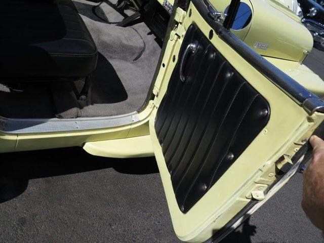 1950 Willys jeepster  - 17690949 - 38