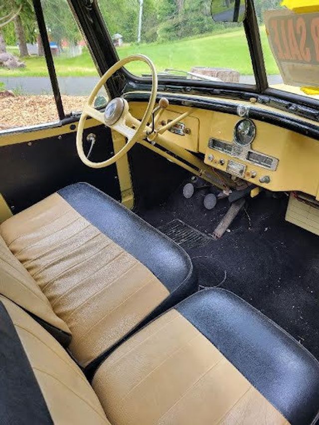 1950 Willys Jeepster Convertible - 21986402 - 4