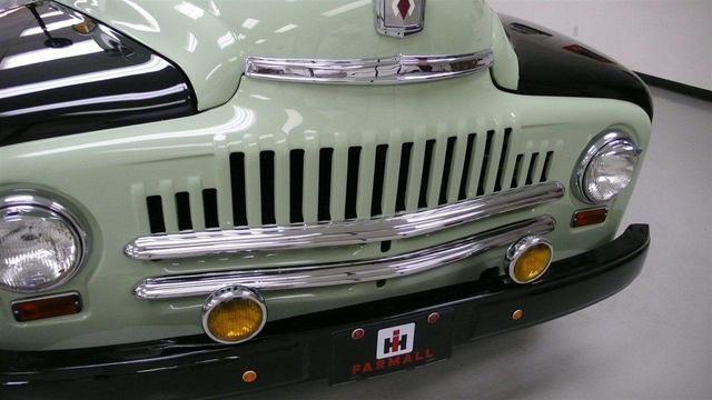 1952 International L-110 SHOW TRUCK - 12296551 - 11
