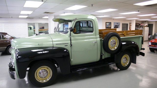1952 International L-110 SHOW TRUCK - 12296551 - 3