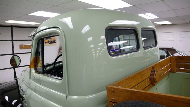 1952 International L-110 SHOW TRUCK - 12296551 - 47