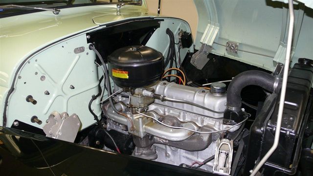 1952 International L-110 SHOW TRUCK - 12296551 - 55