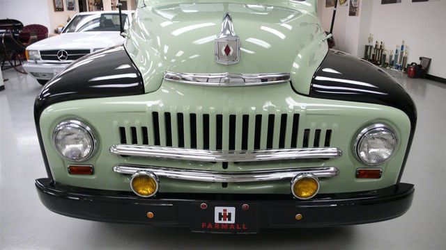1952 International L-110 SHOW TRUCK - 12296551 - 8