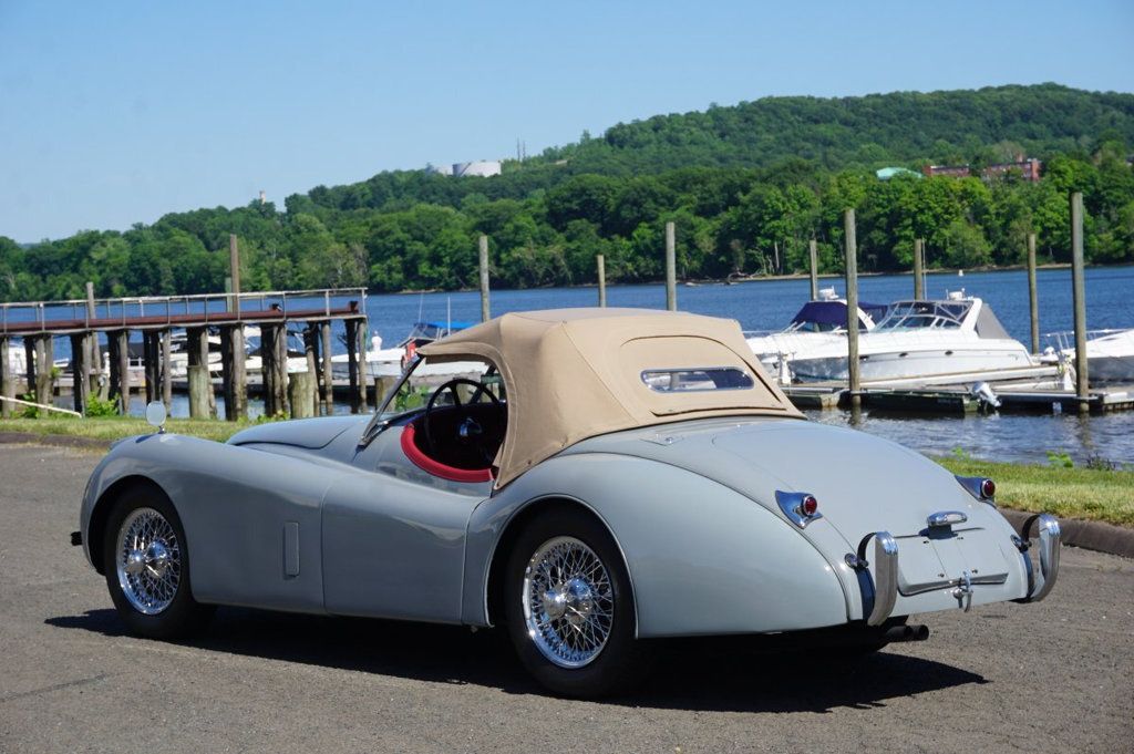 1954 Jaguar XK120 1954 Jaguar XK120 Roadster with Soft Top - 23068085 - 10