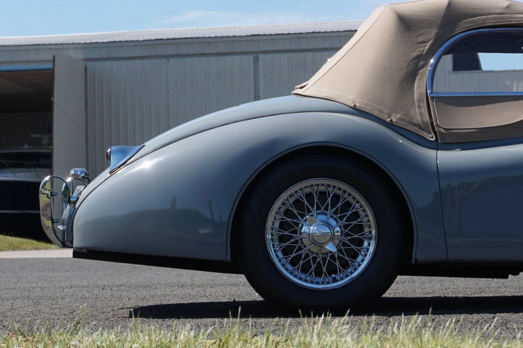 1954 Jaguar XK120 1954 Jaguar XK120 Roadster with Soft Top - 23068085 - 21